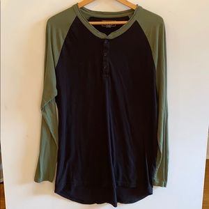 Men’s Long Sleeve LuLaRoe Large